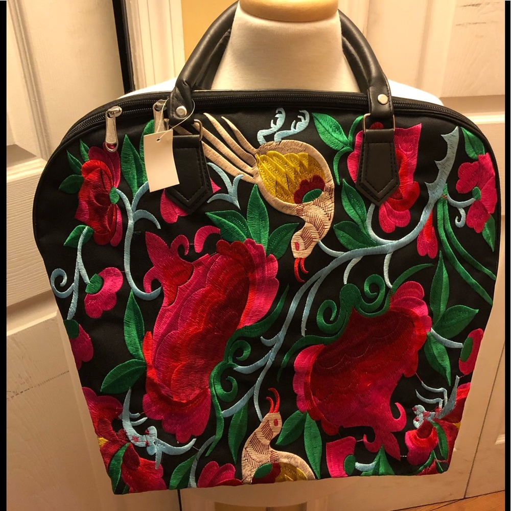 SOLD. SOLD. FUCHSIA MULTI COLOR CANVAS TRAVEL BAG - Picture 7 of 8